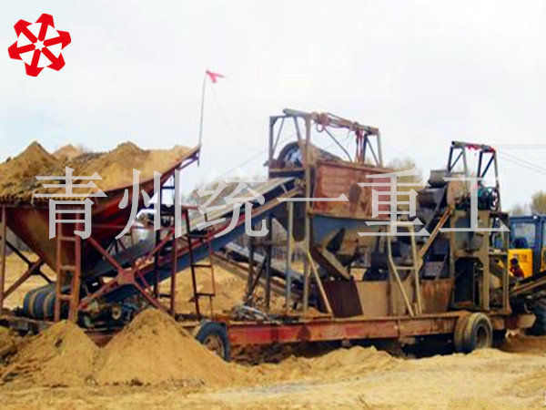 便于隨時(shí)洗沙的移動(dòng)式洗海沙機(jī)械